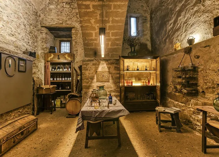 Castell De Sator * Palau Sator